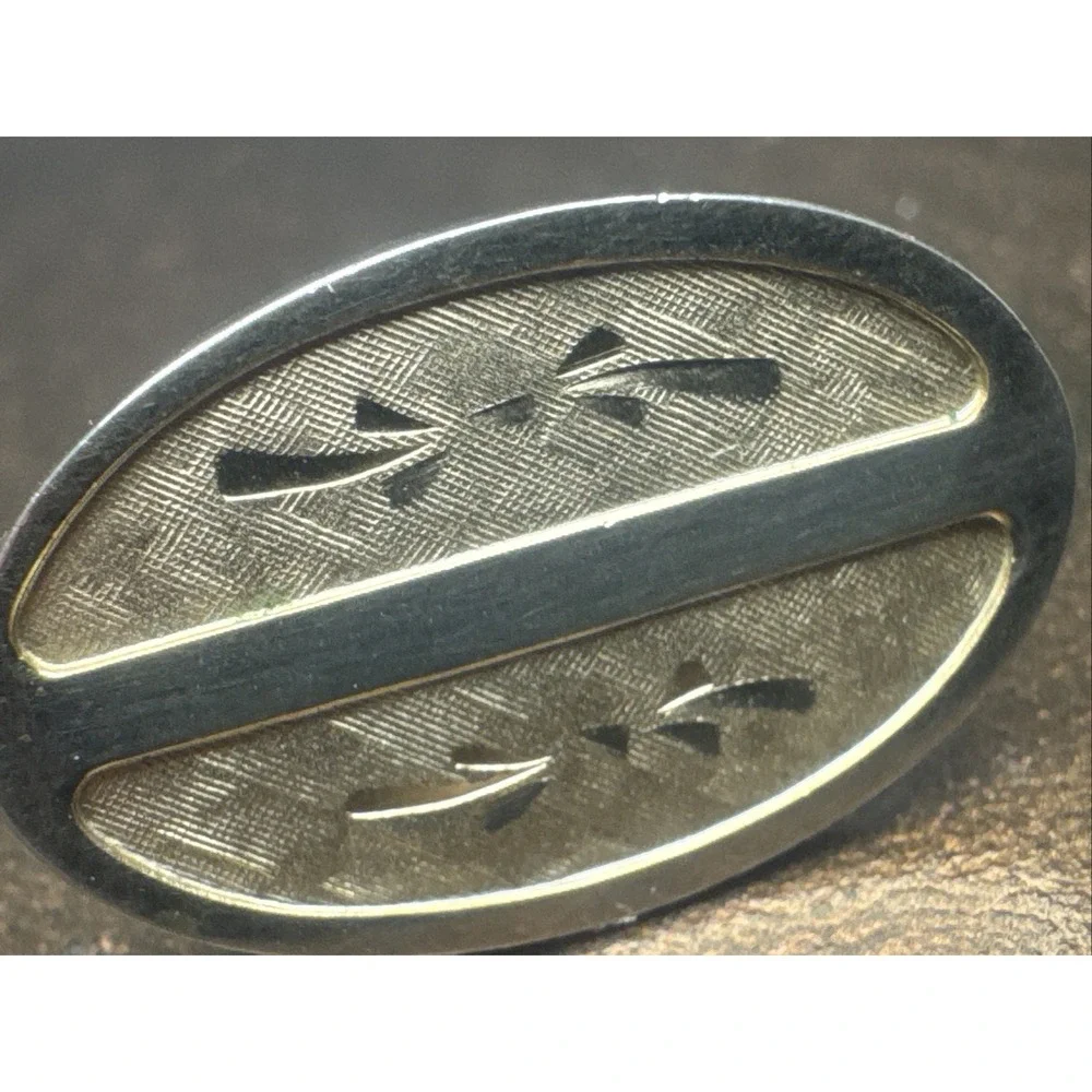 Vintage Oval‎ Gold Tone Cufflinks with Etching